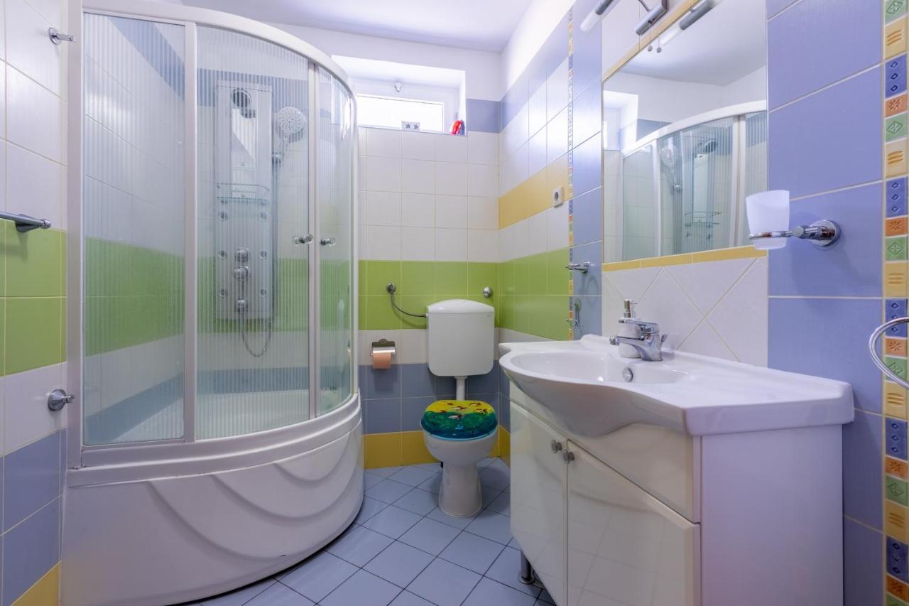 Apartments Kira Crikvenica Extérieur photo