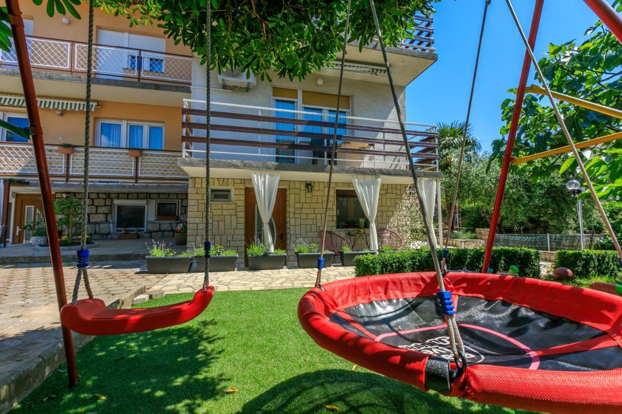 Apartments Kira Crikvenica Extérieur photo